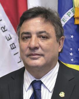 Zeze Perrella